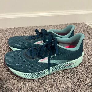 Brooks Hyperion Tempo